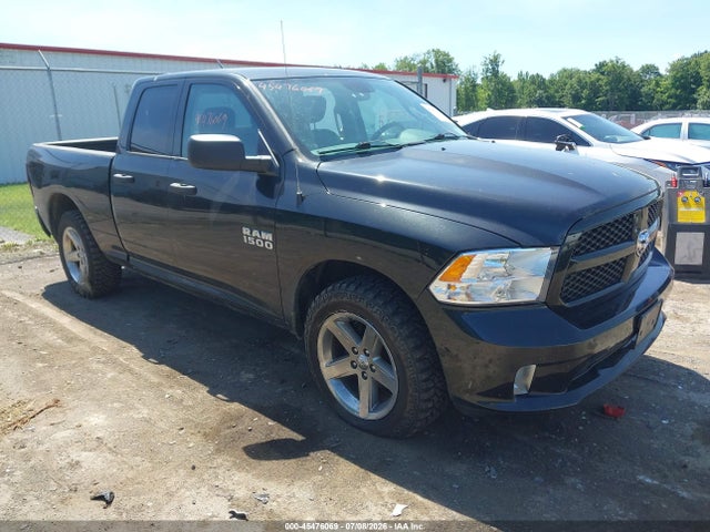 2017 Ram 1500 Express  4x4 6'4 Box მანქანა იყიდება აუქციონზე, vin: 1C6RR7FTXHS828488, აუქციონის ნომერი: 45476069