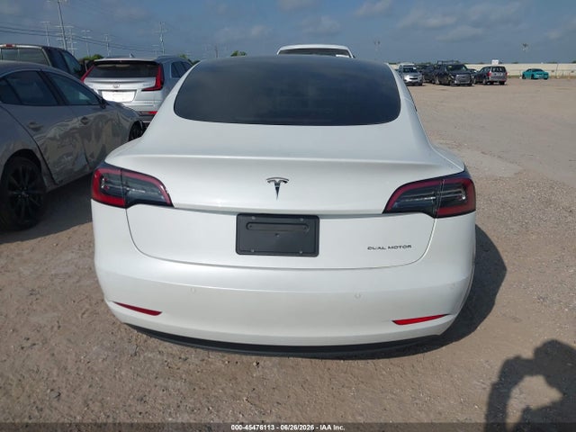 2022 Tesla Model 3 Long Range Dual Motor All-wheel Drive მანქანა იყიდება აუქციონზე, vin: 5YJ3E1EB8NF135041, აუქციონის ნომერი: 45476113
