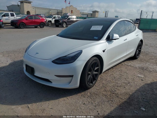 2022 Tesla Model 3 Long Range Dual Motor All-wheel Drive მანქანა იყიდება აუქციონზე, vin: 5YJ3E1EB8NF135041, აუქციონის ნომერი: 45476113