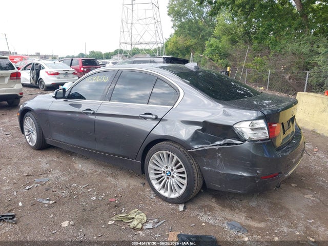 45476130 :رقم المزاد ، WBA3A5C53DF357378 vin ، 2013 Bmw 328i مزاد بيع