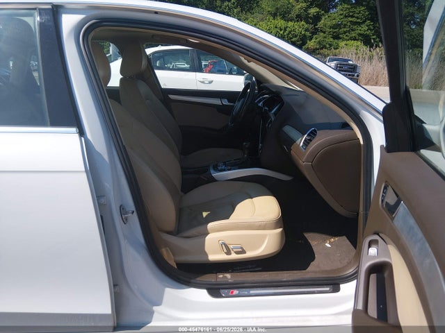 45476161 :رقم المزاد ، WAUEFAFL5GN009332 vin ، 2016 Audi A4 Premium Plus مزاد بيع