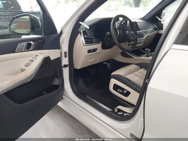 Продажа на аукционе авто 2022 Bmw X7 Xdrive40i, vin: 5UXCW2C08N9L97266, номер лота: 45476189