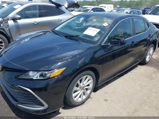 45476429 :رقم المزاد ، 4T1C11AK2PU112359 vin ، 2023 Toyota Camry Le مزاد بيع