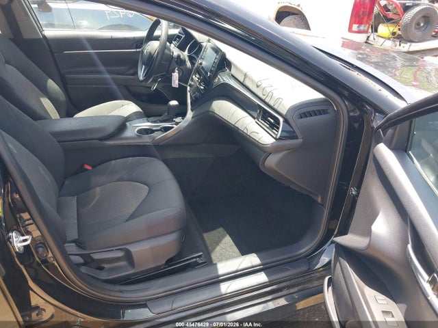 45476429 :رقم المزاد ، 4T1C11AK2PU112359 vin ، 2023 Toyota Camry Le مزاد بيع
