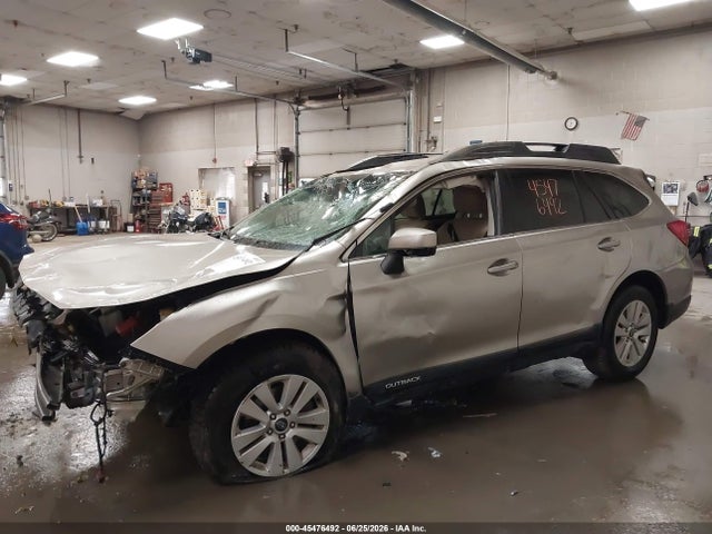 45476492 :رقم المزاد ، 4S4BSACC3G3228061 vin ، 2016 Subaru Outback 2.5i Premium مزاد بيع
