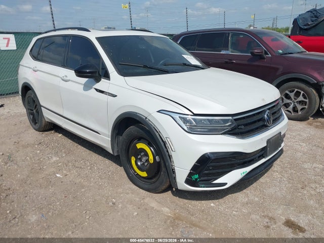 2022 Volkswagen Tiguan 2.0t Se R-line Black მანქანა იყიდება აუქციონზე, vin: 3VVCB7AX3NM059173, აუქციონის ნომერი: 45476532