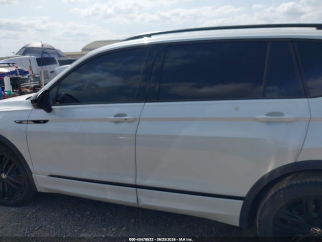 2022 Volkswagen Tiguan 2.0t Se R-line Black მანქანა იყიდება აუქციონზე, vin: 3VVCB7AX3NM059173, აუქციონის ნომერი: 45476532