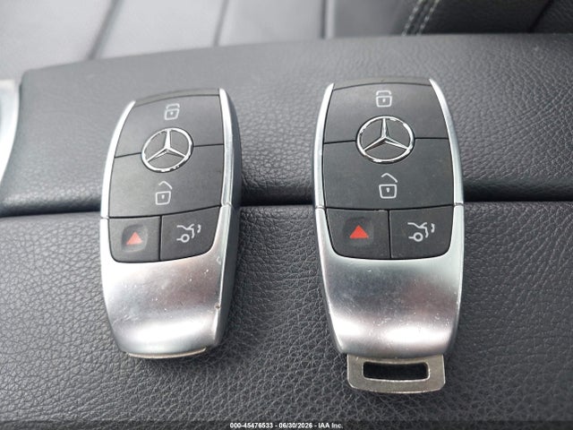 45476533 :رقم المزاد ، W1N0G8EB2MV281868 vin ، 2021 Mercedes-benz Glc 300 4matic Suv مزاد بيع