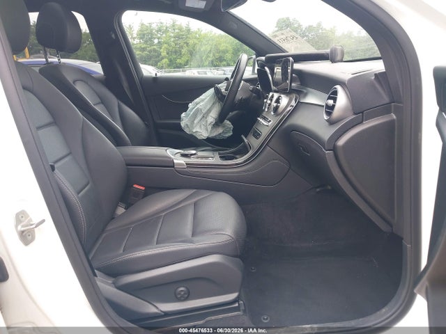 45476533 :رقم المزاد ، W1N0G8EB2MV281868 vin ، 2021 Mercedes-benz Glc 300 4matic Suv مزاد بيع
