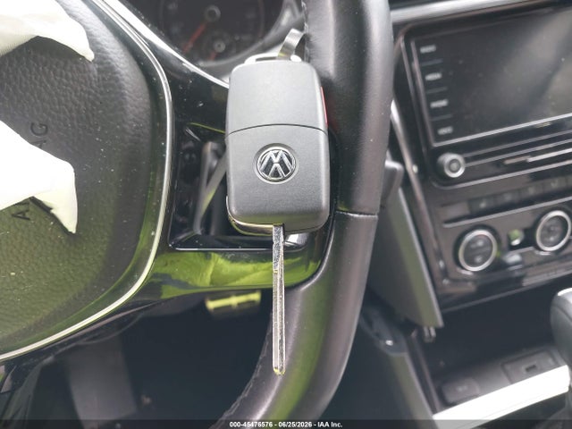 Продаж на аукціоні авто 2021 Volkswagen Passat 2.0t R-line, vin: 1VWMA7A33MC012175, номер лоту: 45476576
