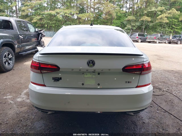 Продаж на аукціоні авто 2021 Volkswagen Passat 2.0t R-line, vin: 1VWMA7A33MC012175, номер лоту: 45476576