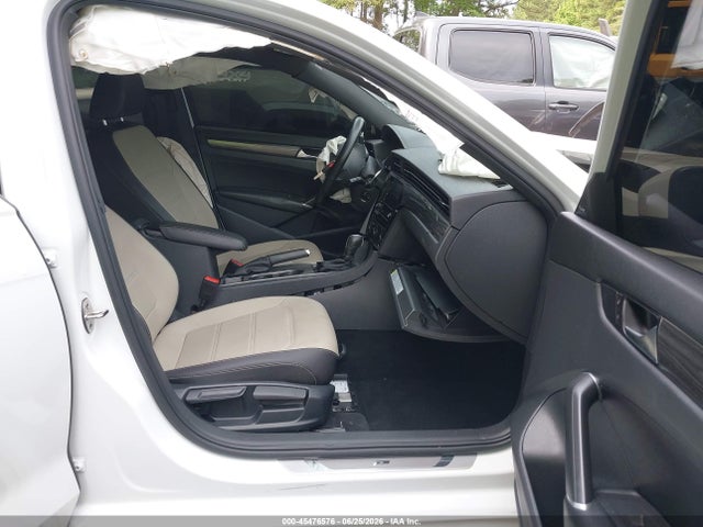 Продаж на аукціоні авто 2021 Volkswagen Passat 2.0t R-line, vin: 1VWMA7A33MC012175, номер лоту: 45476576