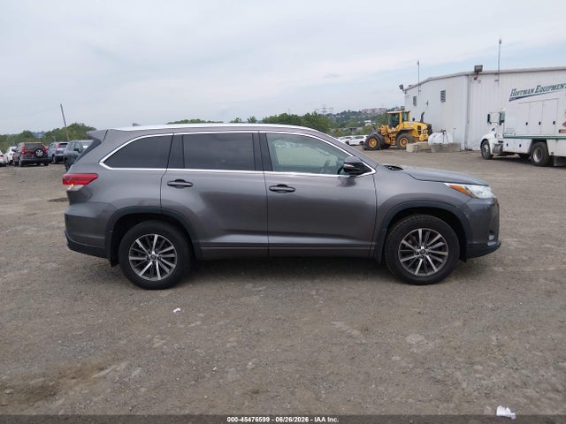 Toyota Highlander Xle 2017 5TDJZRFH5HS390596 Image 13