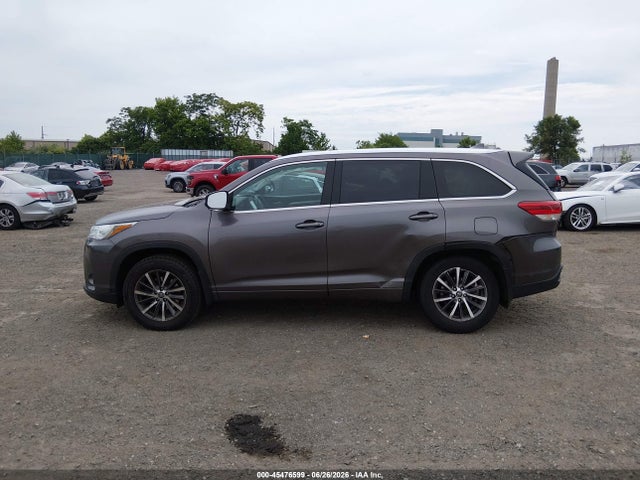 Toyota Highlander Xle 2017 5TDJZRFH5HS390596 Image 14