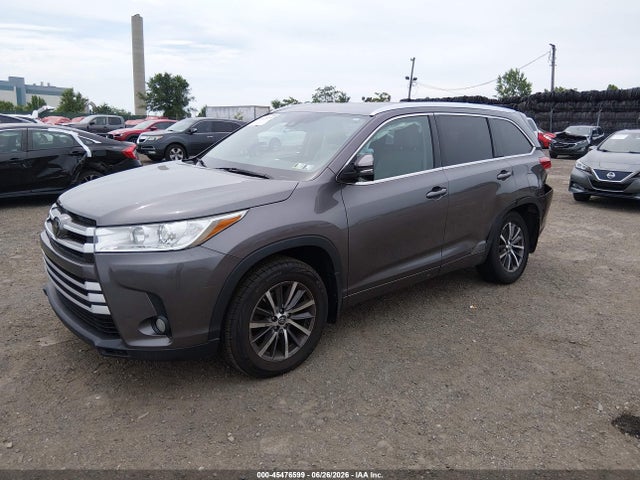 Toyota Highlander Xle 2017 5TDJZRFH5HS390596 Image 2