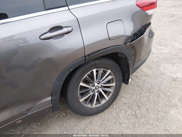 Toyota Highlander Xle 2017 5TDJZRFH5HS390596 Image 6