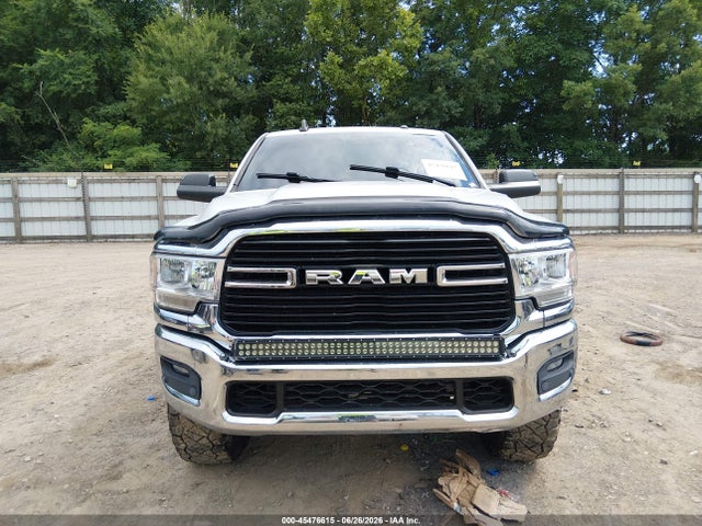 45476615 :رقم المزاد ، 3C6UR5DJ9KG663693 vin ، 2019 Ram 2500 مزاد بيع