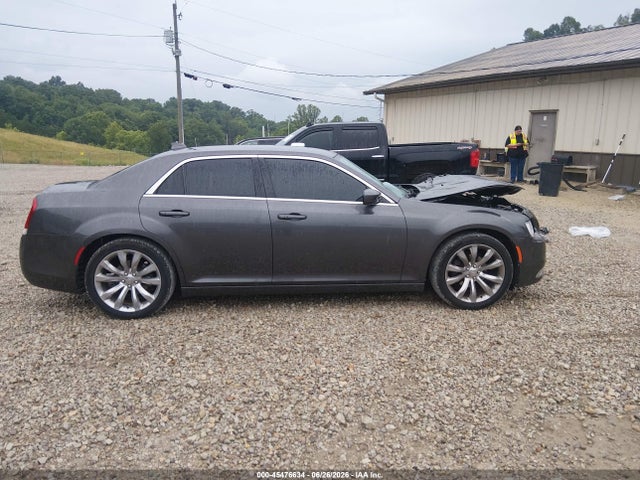 Aukcja sprzedaży 2018 Chrysler 300 Touring L, vin: 2C3CCAAG9JH232376, numer aukcji: 45476634