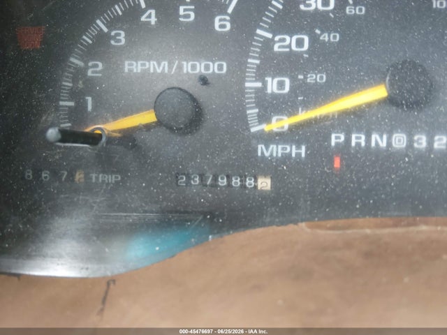 1999 Chevrolet Tahoe Ls მანქანა იყიდება აუქციონზე, vin: 1GNEC13R6XJ383208, აუქციონის ნომერი: 45476697