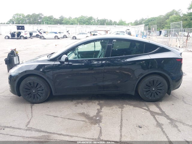 Продажа на аукционе авто 2022 Tesla Model Y Long Range Dual Motor All-wheel Drive, vin: 7SAYGAEE2NF388417, номер лота: 45476725