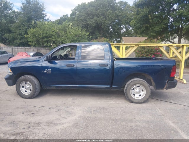 2021 Ram 1500 Classic Tradesman  4x4 5'7 Box მანქანა იყიდება აუქციონზე, vin: 1C6RR7KG0MS559341, აუქციონის ნომერი: 45476732