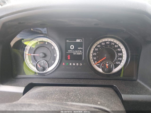 2021 Ram 1500 Classic Tradesman  4x4 5'7 Box მანქანა იყიდება აუქციონზე, vin: 1C6RR7KG0MS559341, აუქციონის ნომერი: 45476732
