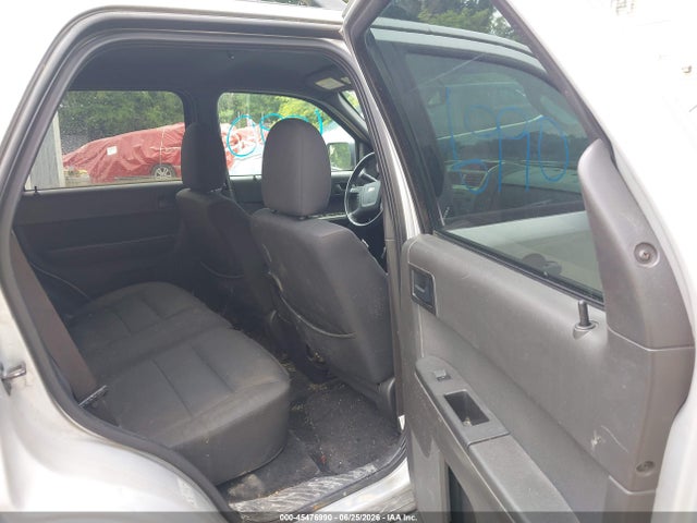 45476990 :رقم المزاد ، 1FMCU9DG1BKA75452 vin ، 2011 Ford Escape Xlt مزاد بيع