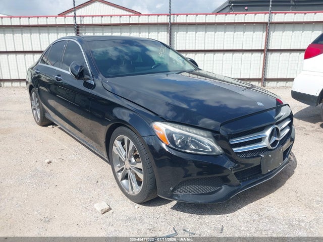 45477022 :رقم المزاد ، 55SWF4JB1FU092115 vin ، 2015 Mercedes-benz C 300 مزاد بيع
