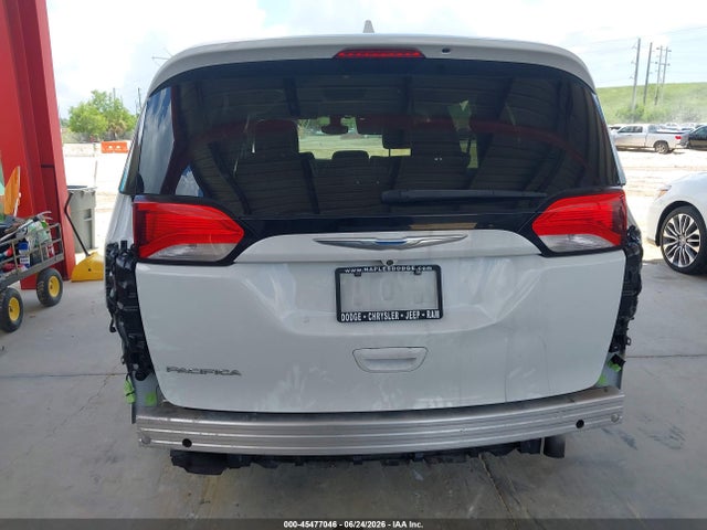 45477046 :رقم المزاد ، 2C4RC1BG7HR691513 vin ، 2017 Chrysler Pacifica Touring-l مزاد بيع