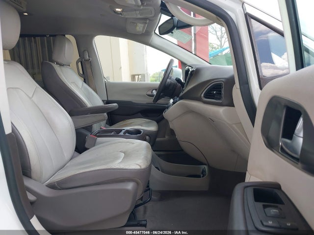 45477046 :رقم المزاد ، 2C4RC1BG7HR691513 vin ، 2017 Chrysler Pacifica Touring-l مزاد بيع