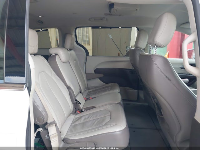 45477046 :رقم المزاد ، 2C4RC1BG7HR691513 vin ، 2017 Chrysler Pacifica Touring-l مزاد بيع