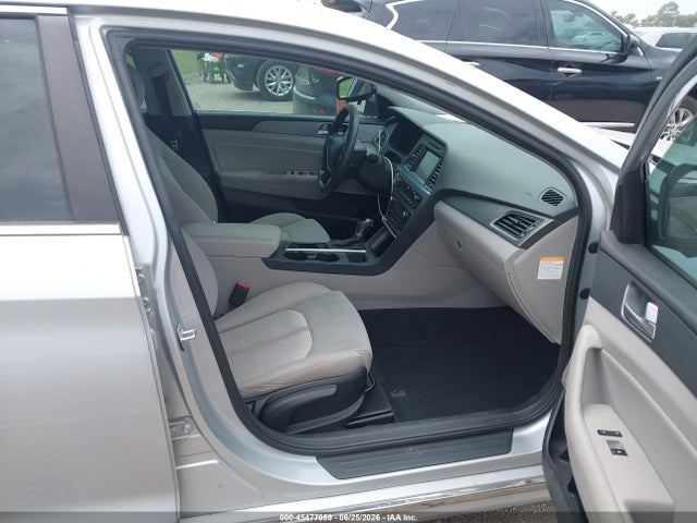 Продажа на аукционе авто 2017 Hyundai Sonata Hybrid Se, vin: KMHE24L35HA070866, номер лота: 45477059
