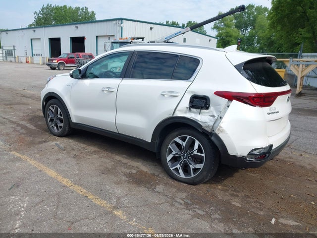 KIA Sportage Ex 2020 KNDPNCAC5L7741590 Image 3