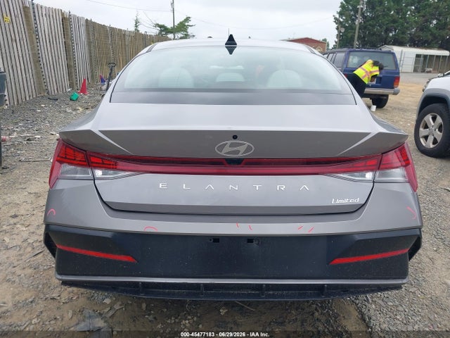 2025 Hyundai Elantra Limited მანქანა იყიდება აუქციონზე, vin: KMHLP4DG9SU908428, აუქციონის ნომერი: 45477183