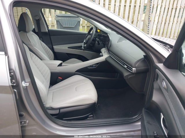 2025 Hyundai Elantra Limited მანქანა იყიდება აუქციონზე, vin: KMHLP4DG9SU908428, აუქციონის ნომერი: 45477183