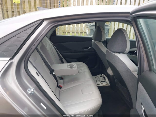2025 Hyundai Elantra Limited მანქანა იყიდება აუქციონზე, vin: KMHLP4DG9SU908428, აუქციონის ნომერი: 45477183