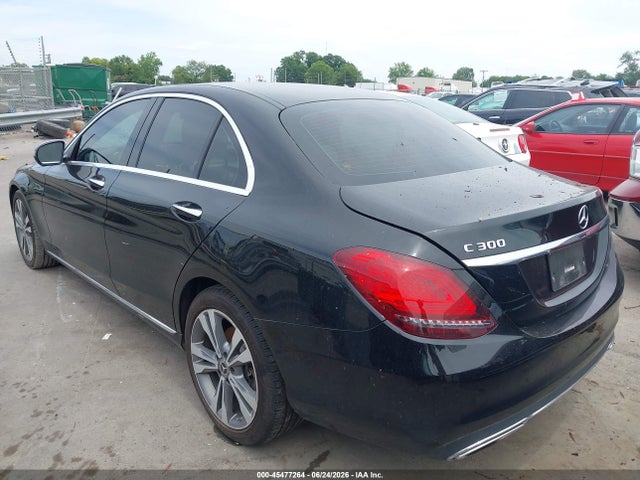 2021 Mercedes-benz C 300 Sedan მანქანა იყიდება აუქციონზე, vin: W1KWF8DBXMR611633, აუქციონის ნომერი: 45477264