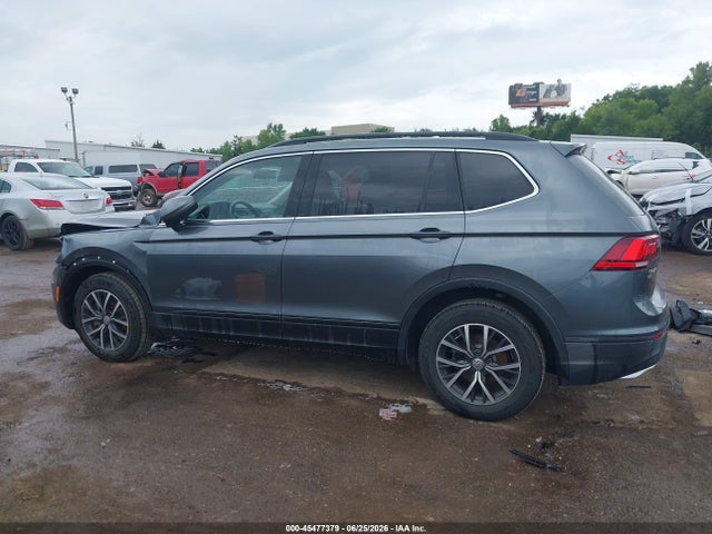 Продаж на аукціоні авто 2019 Volkswagen Tiguan 2.0t Se/2.0t Sel/2.0t Sel R-line/2.0t Sel R-line Black, vin: 3VV3B7AX3KM078768, номер лоту: 45477379