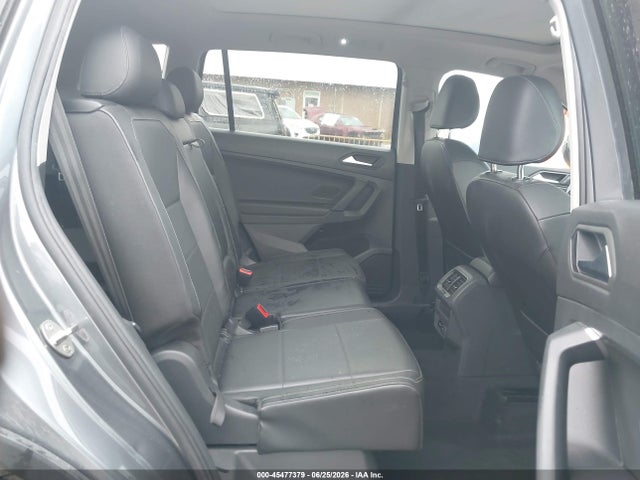 Продаж на аукціоні авто 2019 Volkswagen Tiguan 2.0t Se/2.0t Sel/2.0t Sel R-line/2.0t Sel R-line Black, vin: 3VV3B7AX3KM078768, номер лоту: 45477379