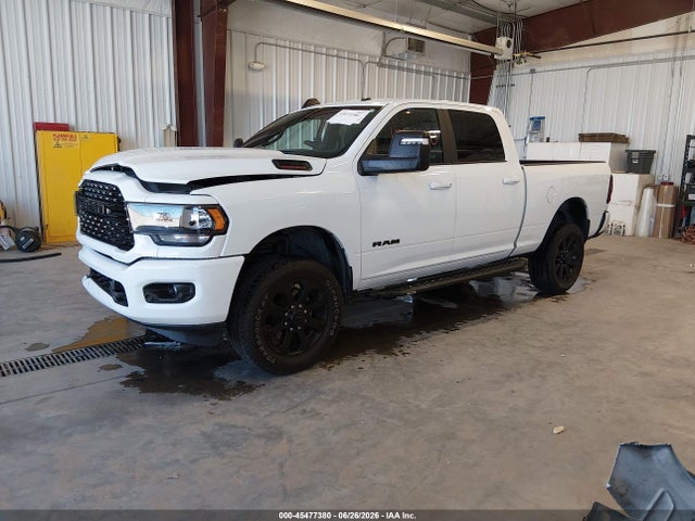 Dodge RAM 2500 2024 3C6UR5DJ2RG181237 Image 2