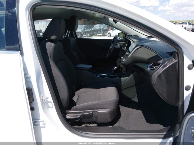 1G1ZC5ST3PF120832 Chevrolet Malibu Fwd 1fl