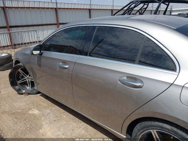 45477461 :رقم المزاد ، W1K3G4EB2LJ220044 vin ، 2020 Mercedes-benz A 220 مزاد بيع