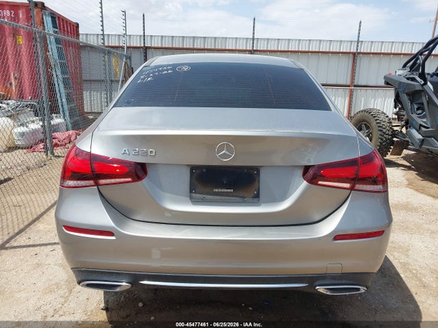 45477461 :رقم المزاد ، W1K3G4EB2LJ220044 vin ، 2020 Mercedes-benz A 220 مزاد بيع