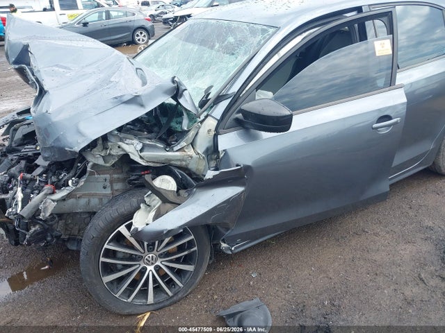 Auction sale of the 2015 Volkswagen Jetta 1.8t Sport, vin: 3VWD17AJ3FM215938, lot number: 45477509