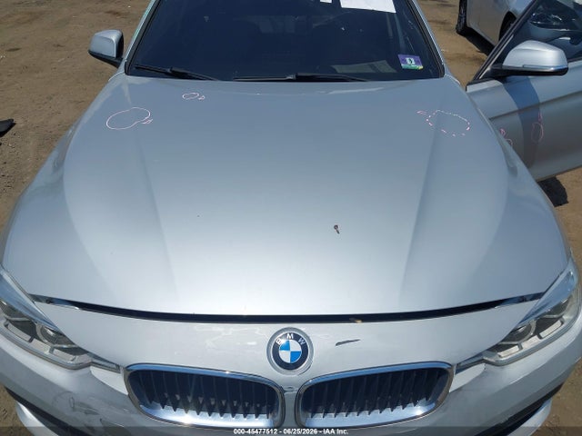 45477512 :رقم المزاد ، WBA8A3C51JA357995 vin ، 2018 Bmw 320i Xdrive مزاد بيع