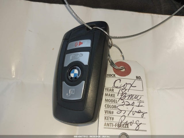 45477512 :رقم المزاد ، WBA8A3C51JA357995 vin ، 2018 Bmw 320i Xdrive مزاد بيع