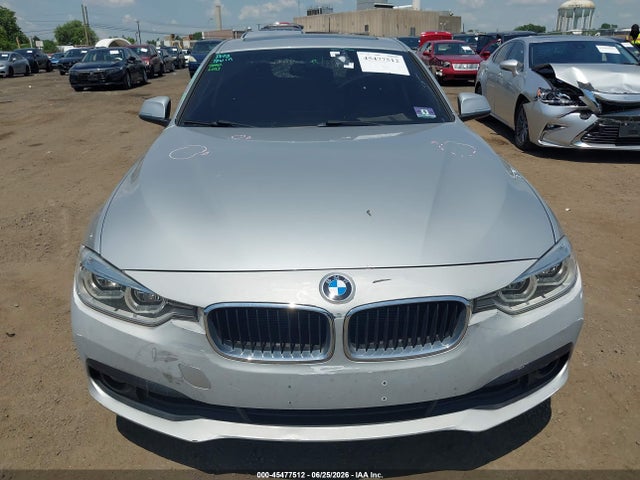 45477512 :رقم المزاد ، WBA8A3C51JA357995 vin ، 2018 Bmw 320i Xdrive مزاد بيع
