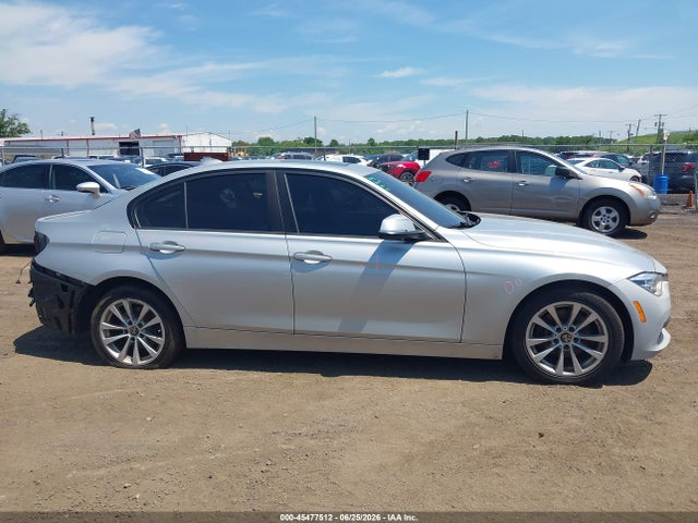 45477512 :رقم المزاد ، WBA8A3C51JA357995 vin ، 2018 Bmw 320i Xdrive مزاد بيع