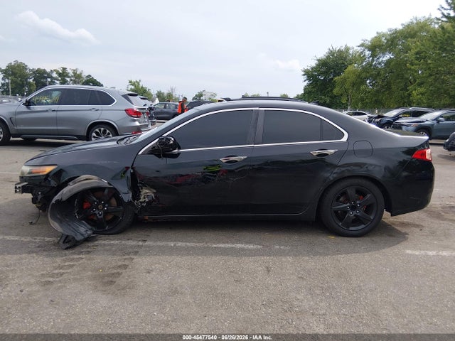 45477540 :رقم المزاد ، JH4CU2F6XBC015436 vin ، 2011 Acura Tsx 2.4 مزاد بيع
