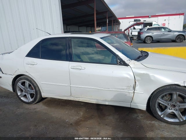 2004 Lexus Is 300 მანქანა იყიდება აუქციონზე, vin: JTHBD192840085875, აუქციონის ნომერი: 45477585